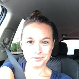 Meet your Posher, Kayla